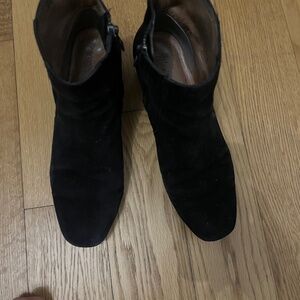 Madewell booties size 6 suede